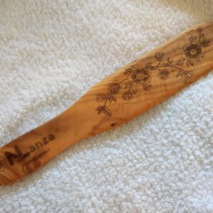 Incisione su legno d'ulivo